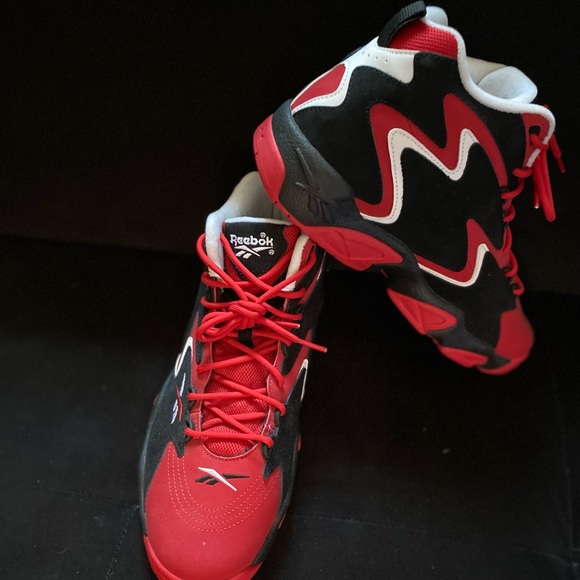 reebok mobius red